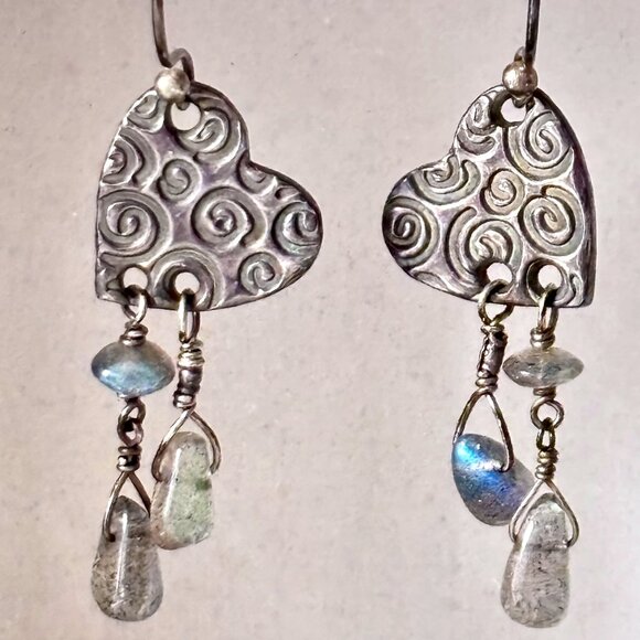 Handmade Earrings Silver Heart with Dangling Tiny Polished Stones - Picture 5 of 6